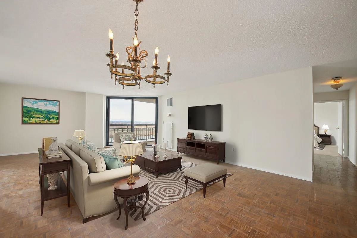 2138 HARMON COVE TOWER
