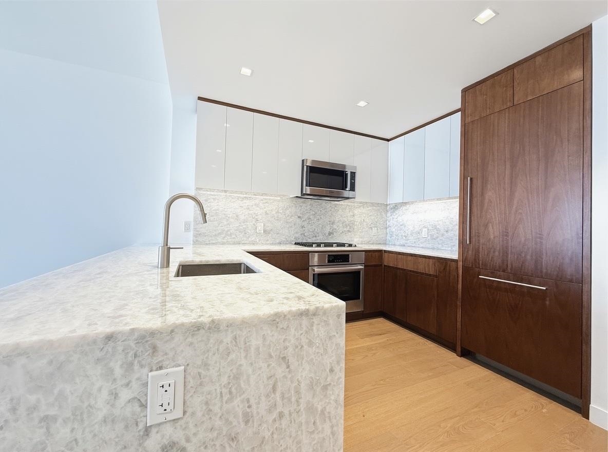 75 PARK LANE SOUTH - Photo 4