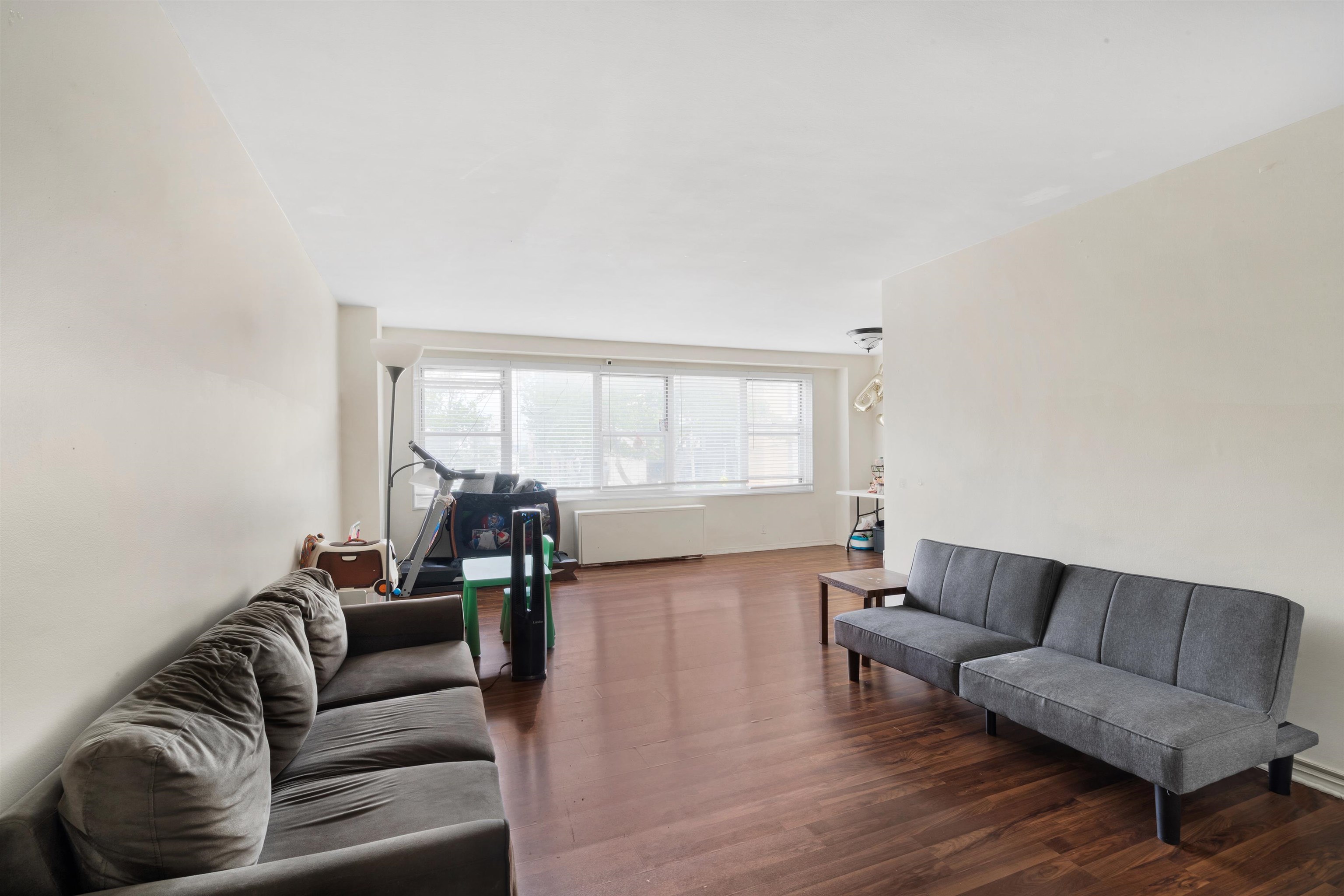 225 ST PAULS AVE - Photo 3