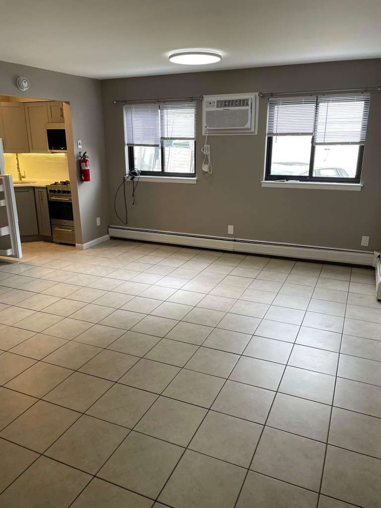 17 68TH ST - Photo 3