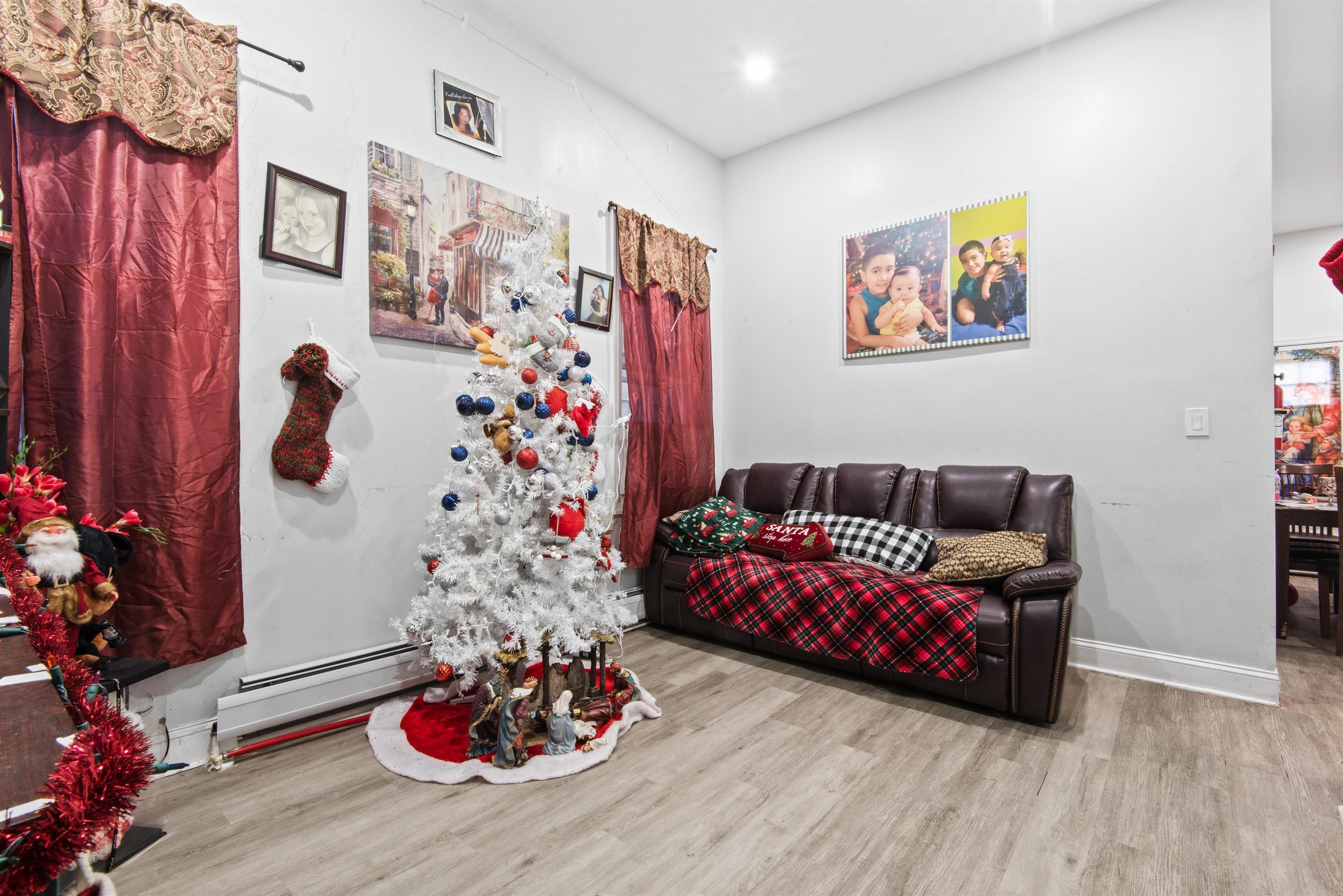 1515 KERRIGAN AVE - Photo 4