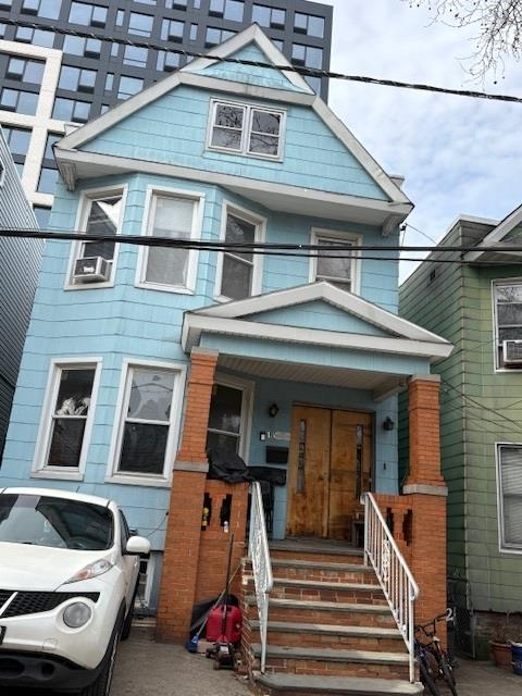 13 BRYAN PL - Photo 1