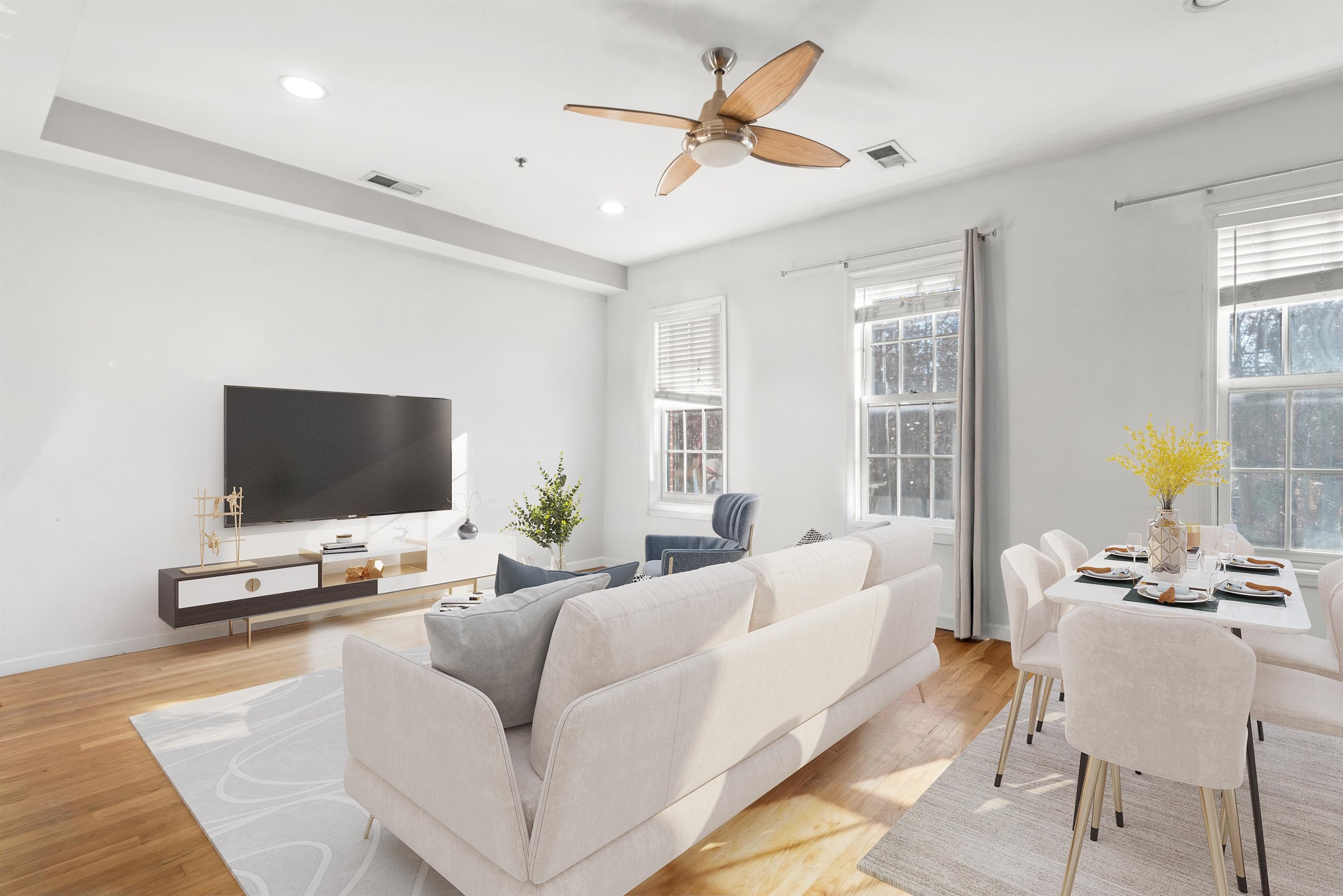 246 6TH ST - Photo 2