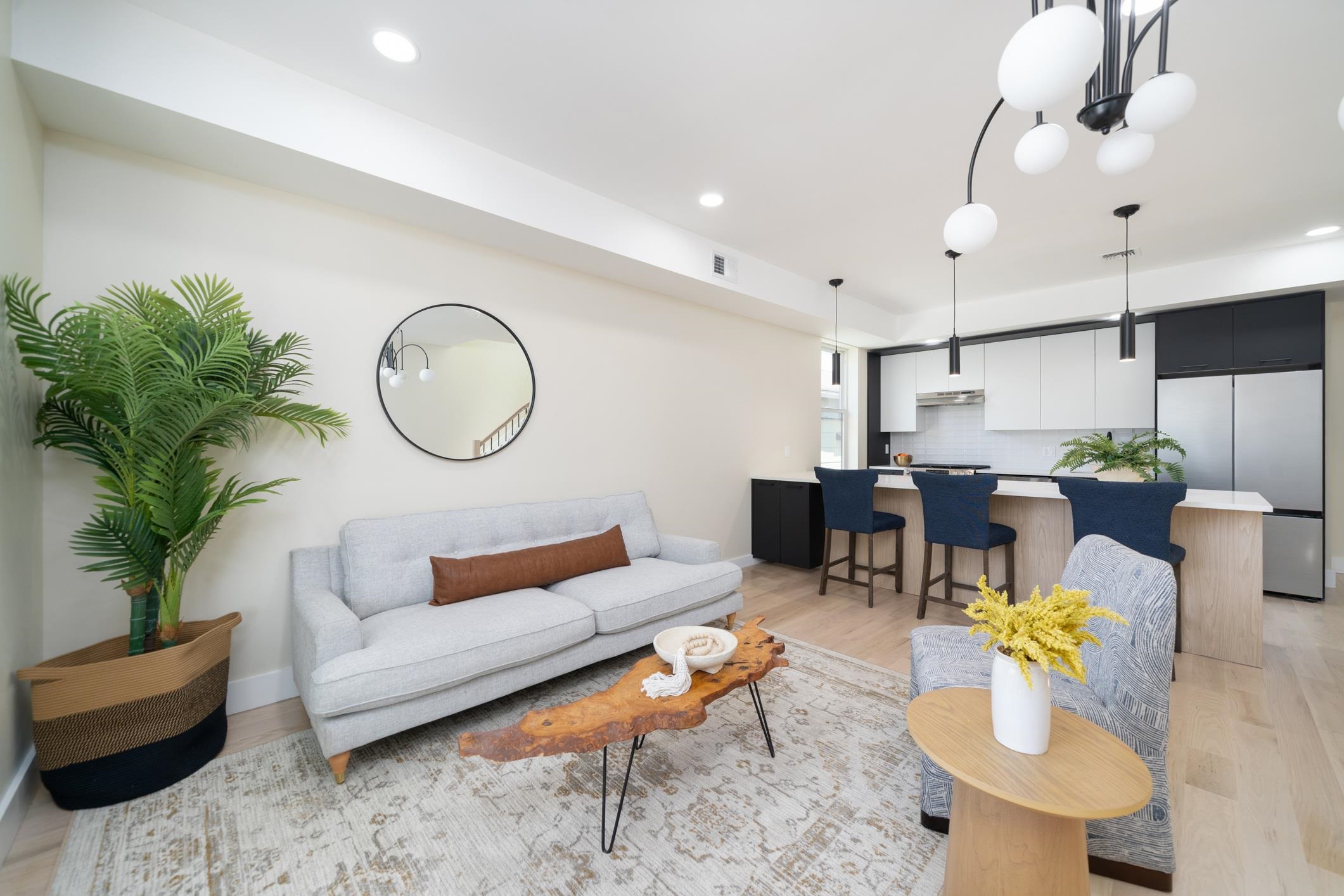 84 TERRACE AVE - Photo 1