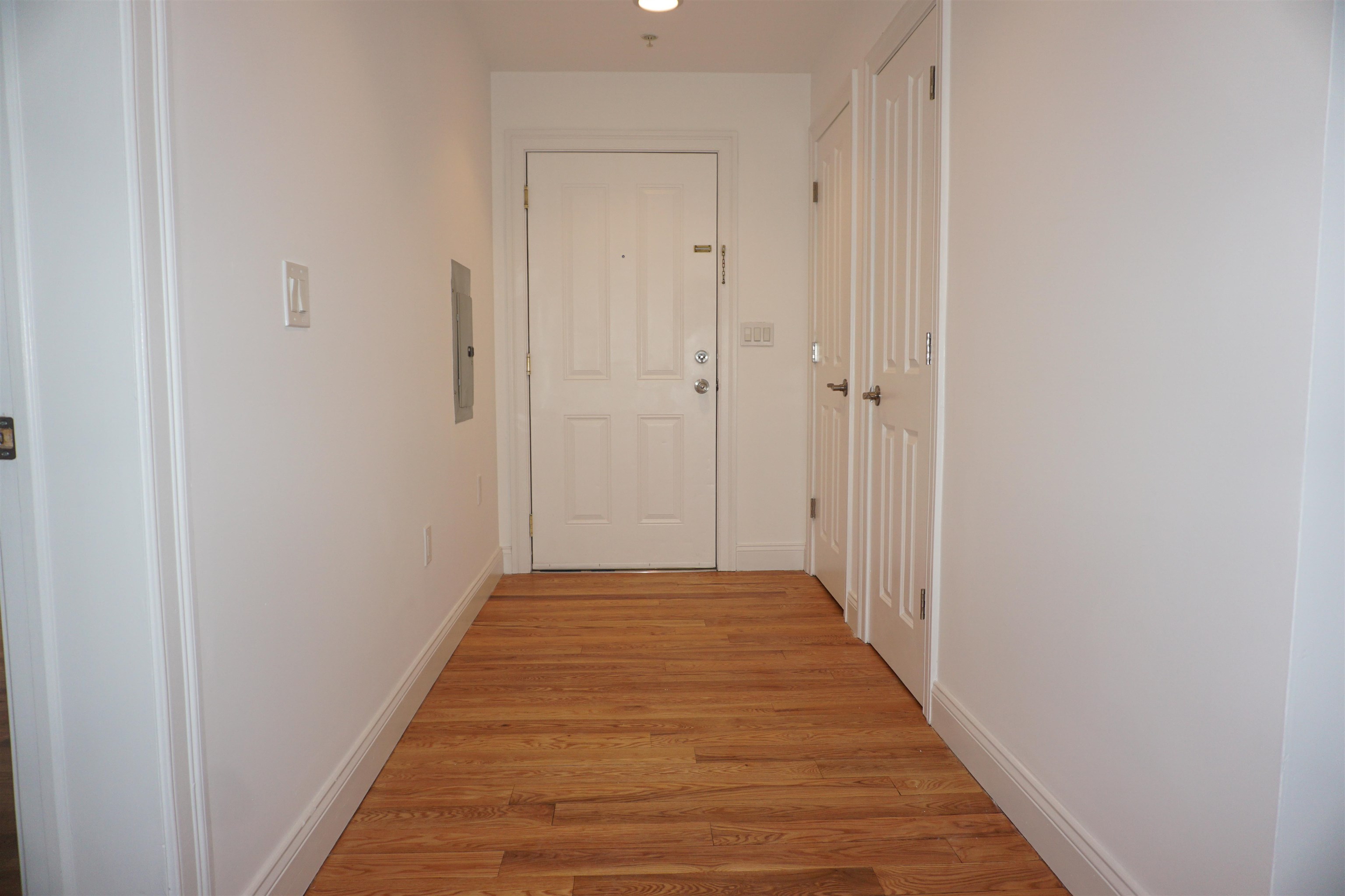 315 7TH ST - Photo 2