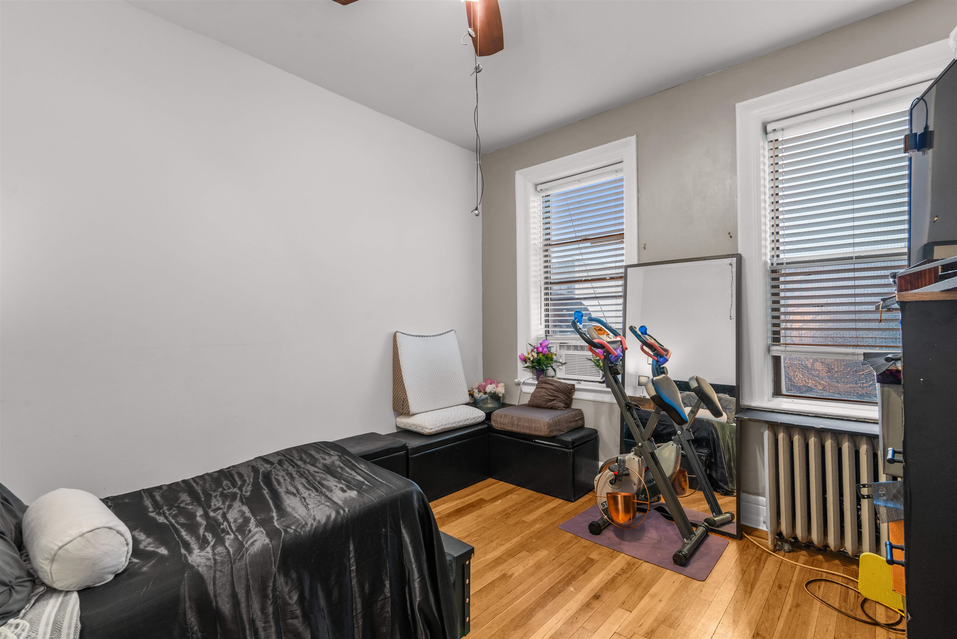 527-29 34TH ST #B4