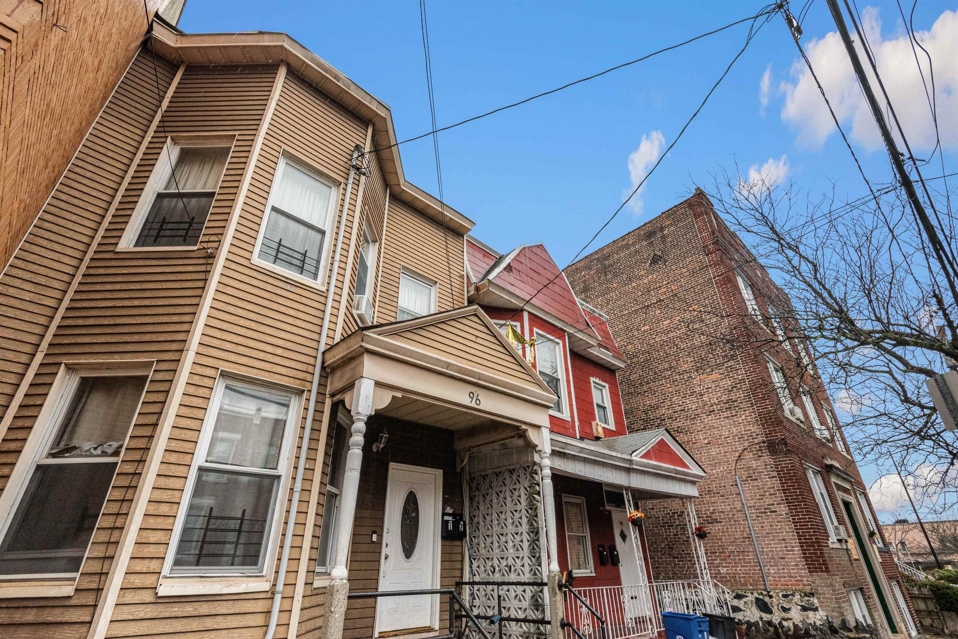 96 HARMON ST - Photo 3