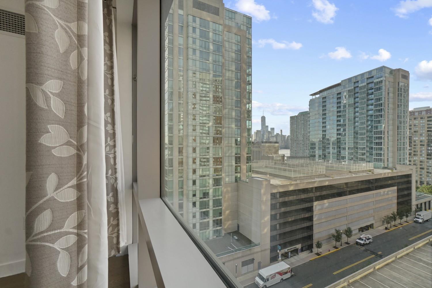 75 PARK LANE SOUTH - Photo 2