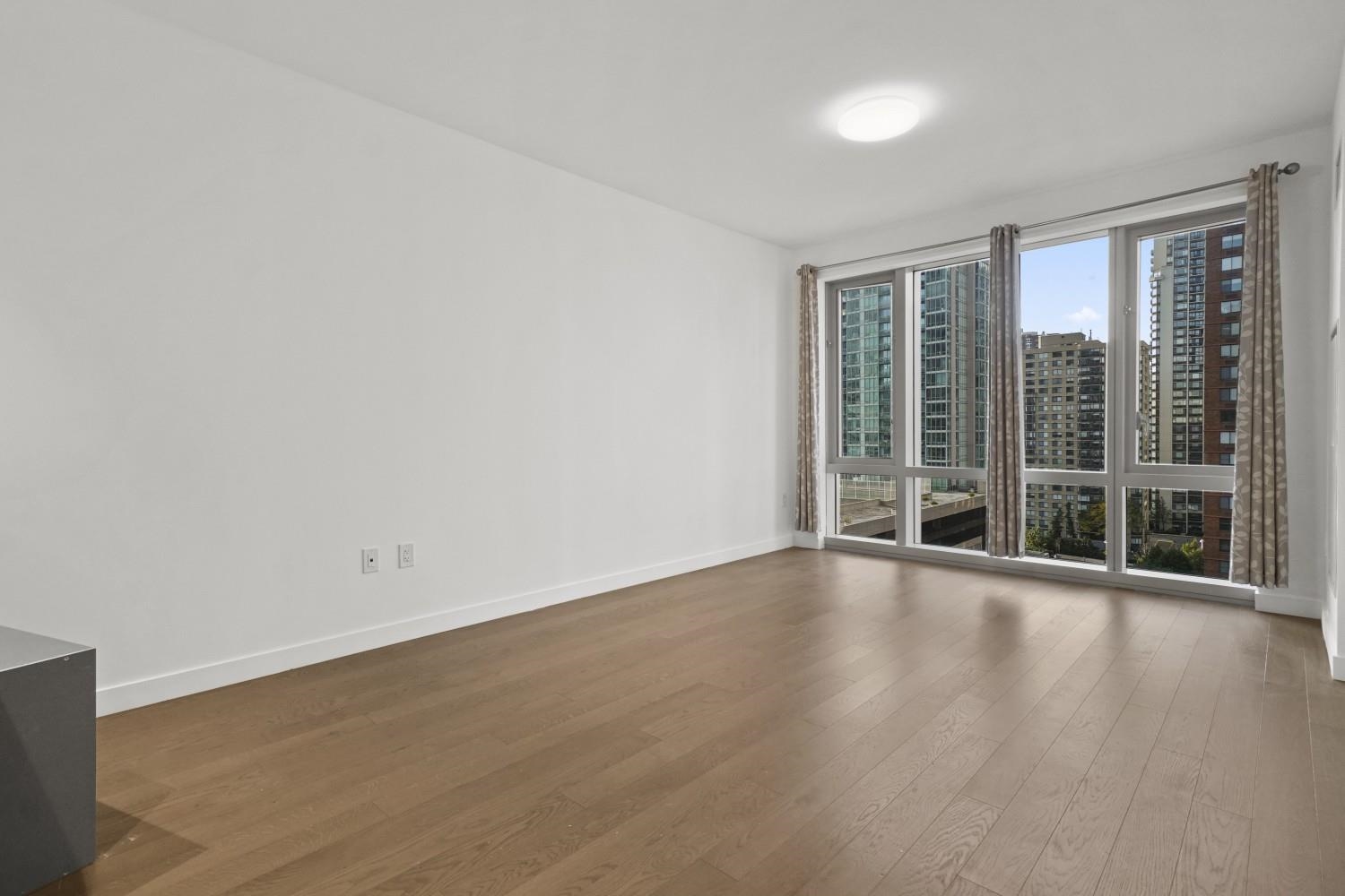 75 PARK LANE SOUTH - Photo 5