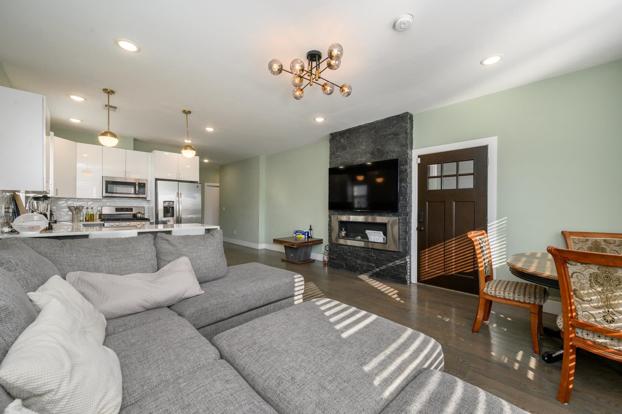 197 GARFIELD AVE - Photo 5