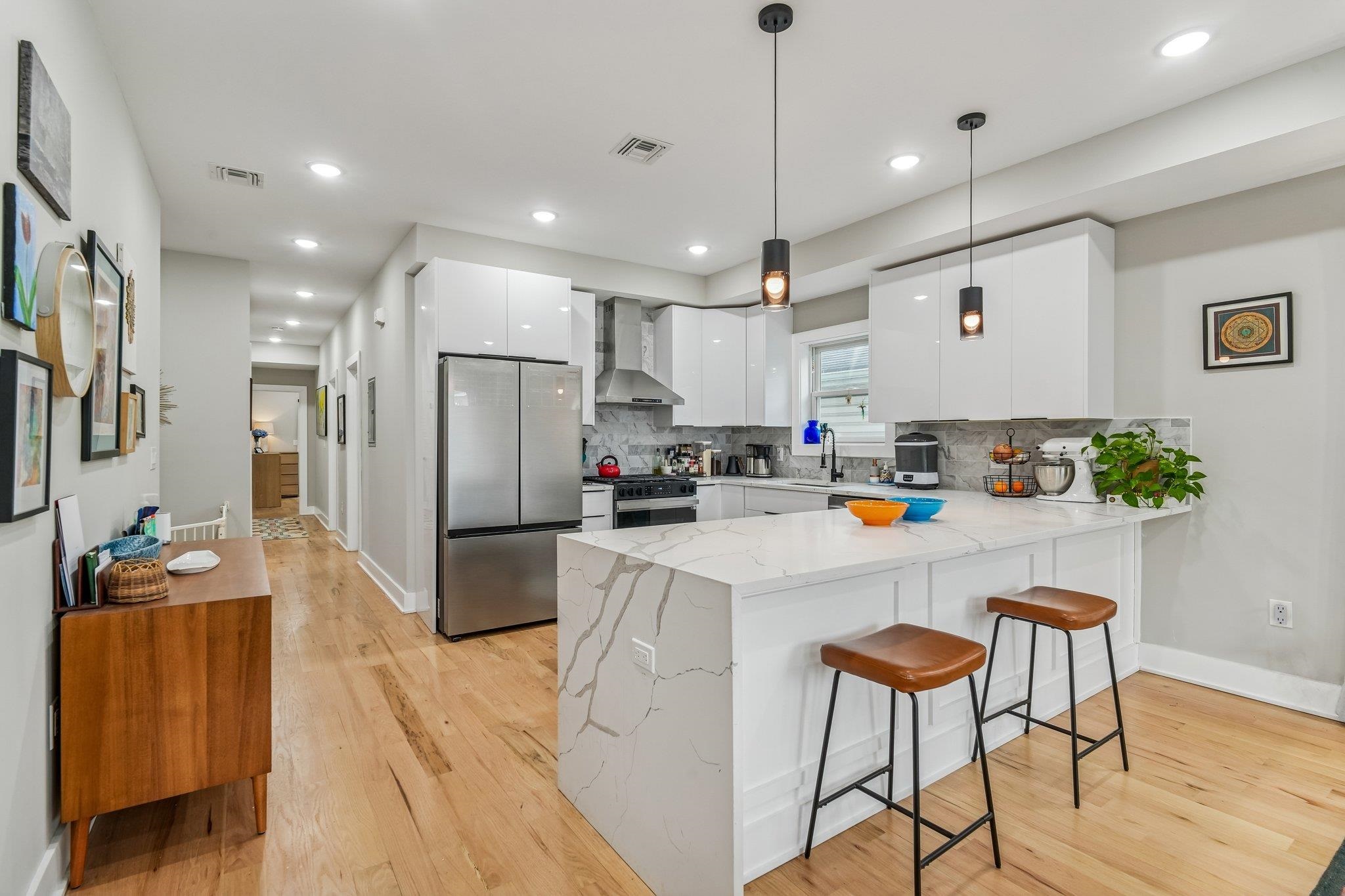 598 BRAMHALL AVE - Photo 5