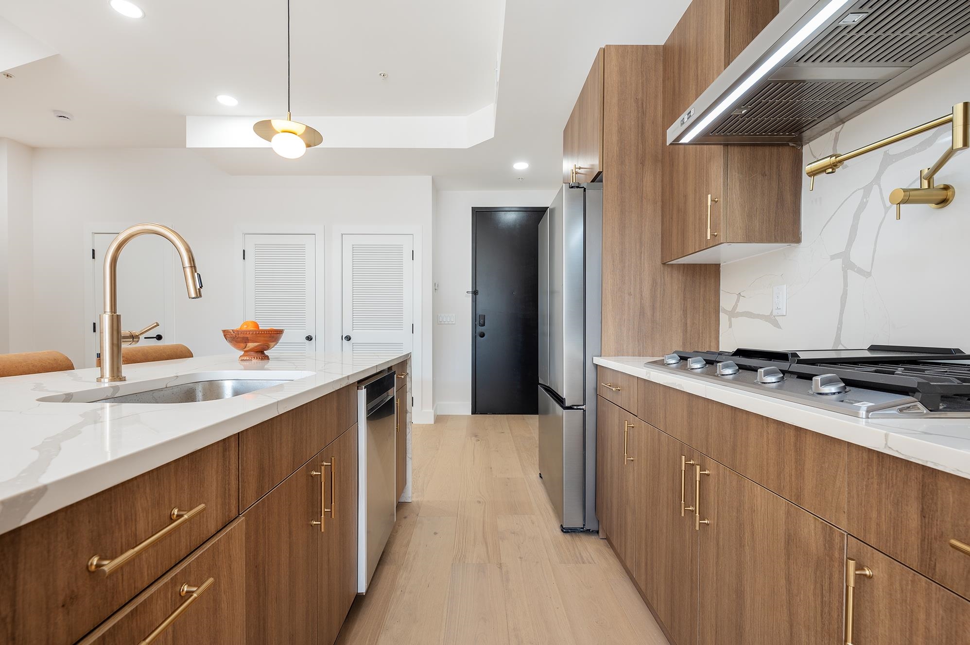 17 LEONARD ST - Photo 4