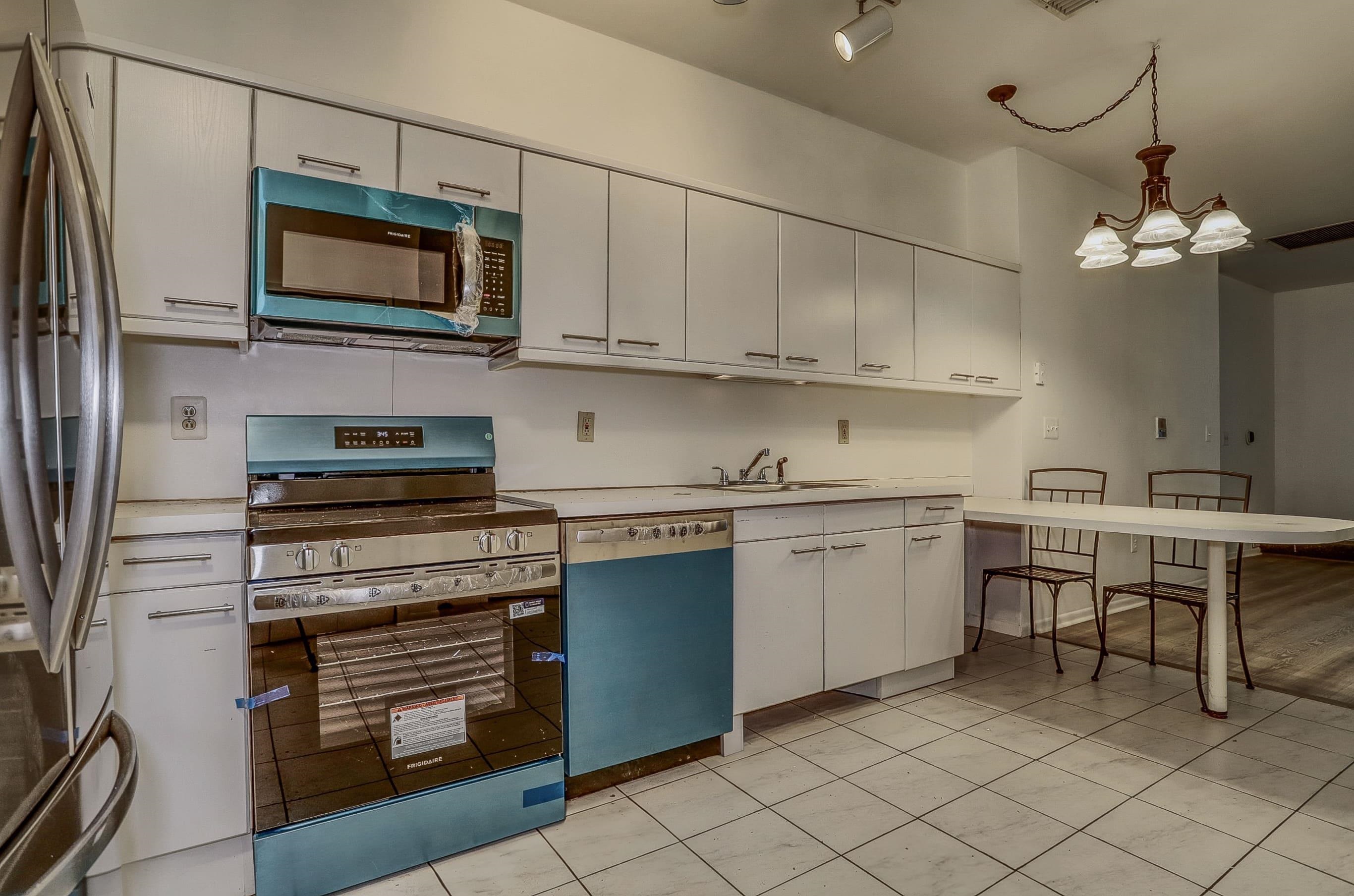 75 LIBERTY AVE - Photo 3