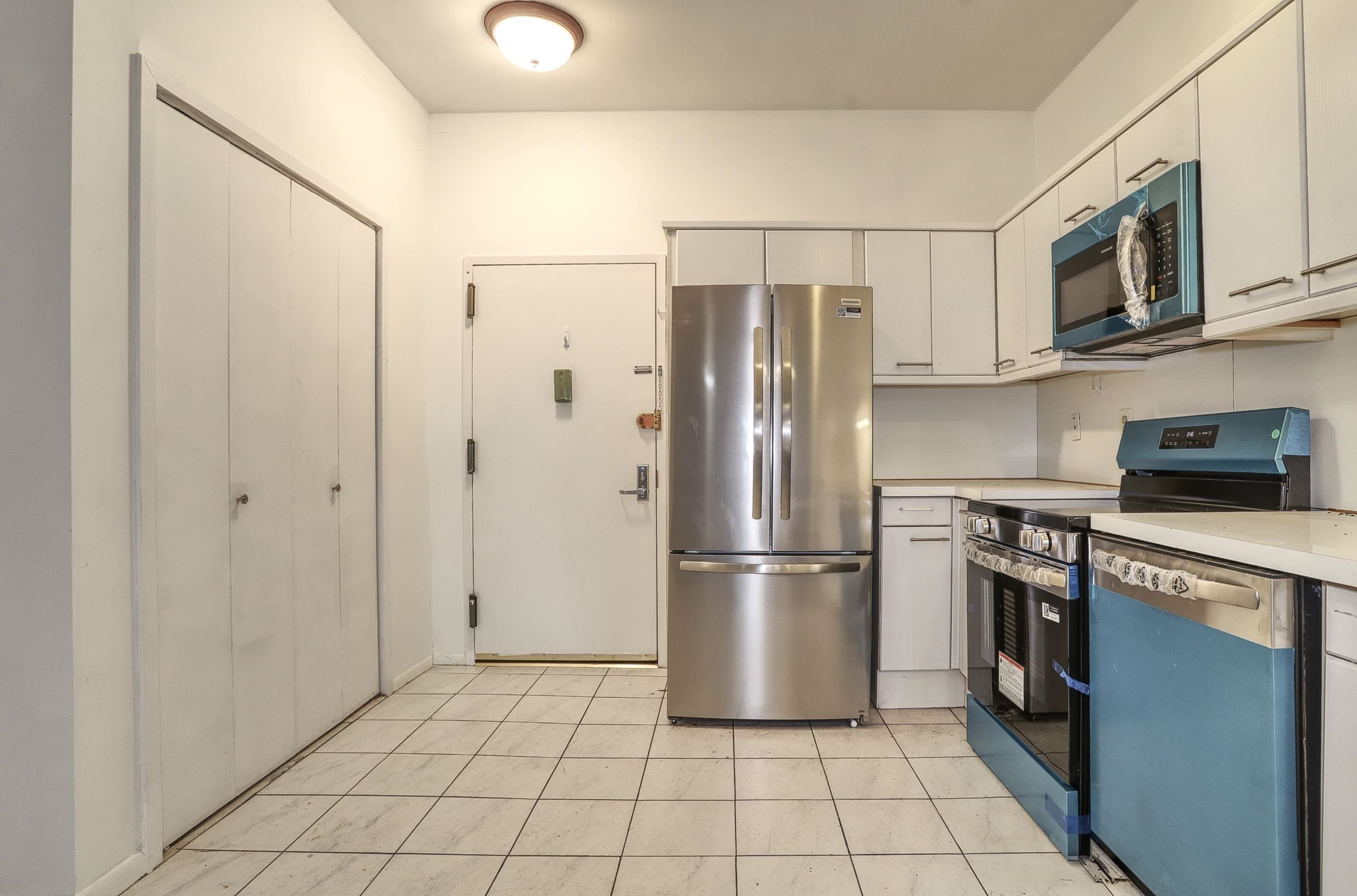 75 LIBERTY AVE - Photo 5