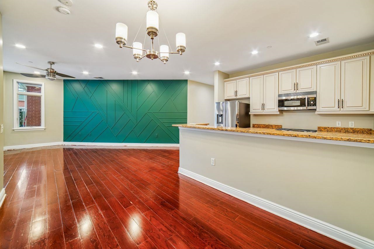 7400 RIVER RD - Photo 4