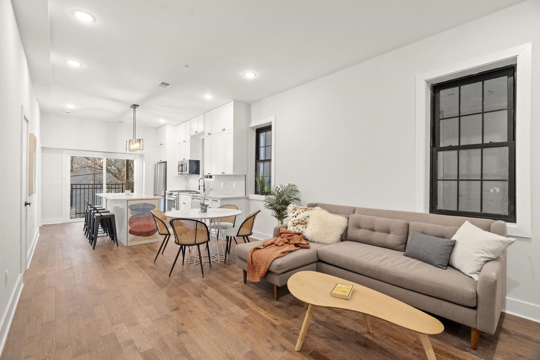 547 PALISADE AVE - Photo 1