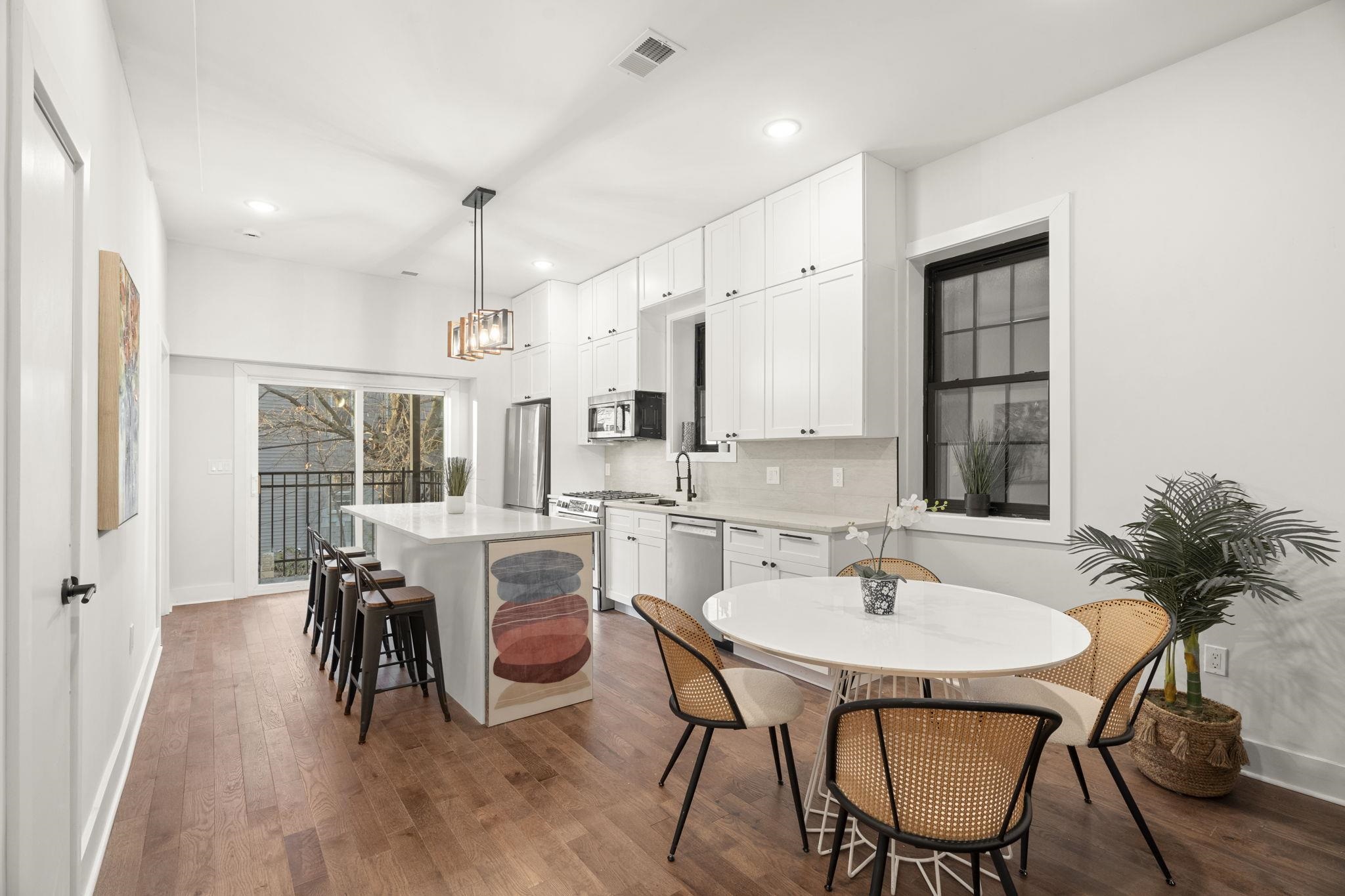 547 PALISADE AVE - Photo 2