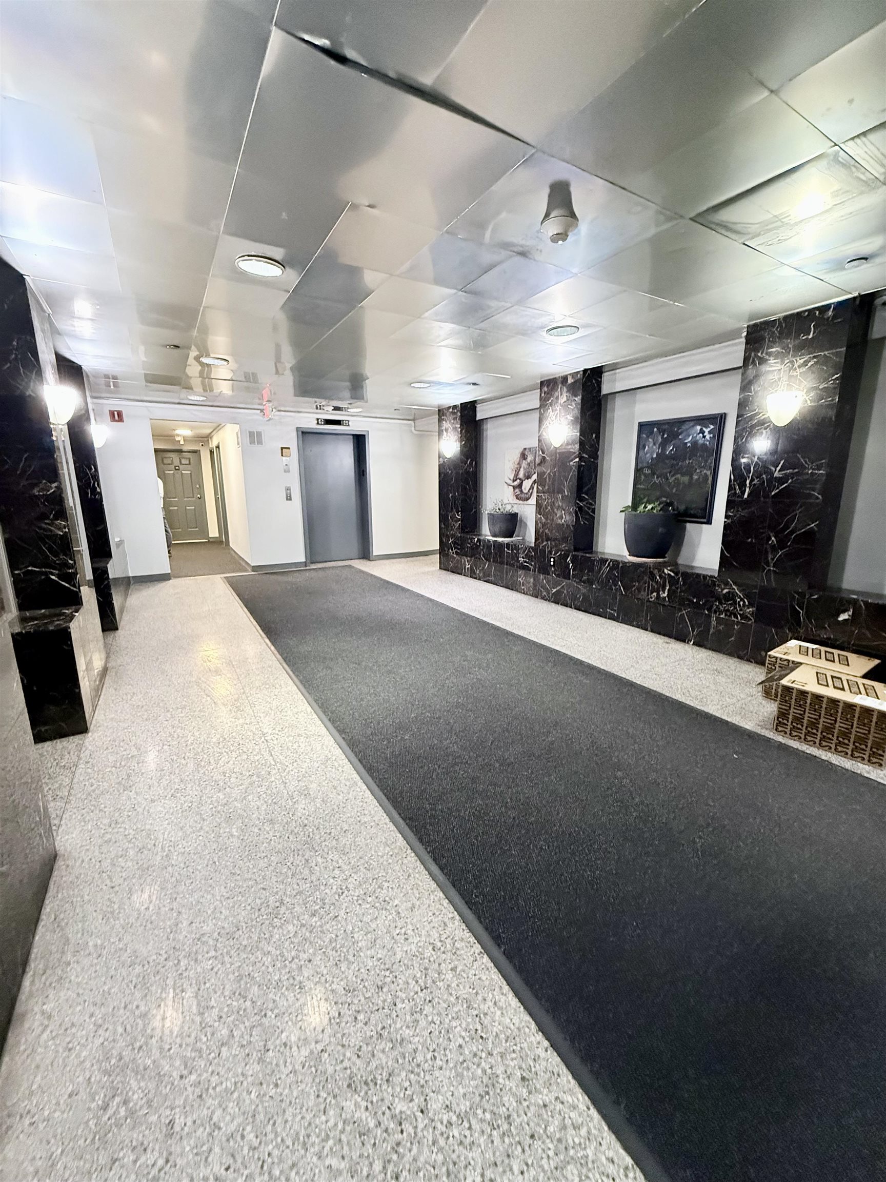 44 SHERMAN AVE - Photo 1