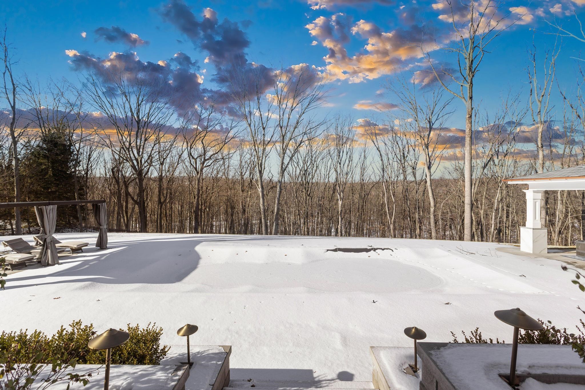 #396 KNOLLWOOD RD - Photo 4