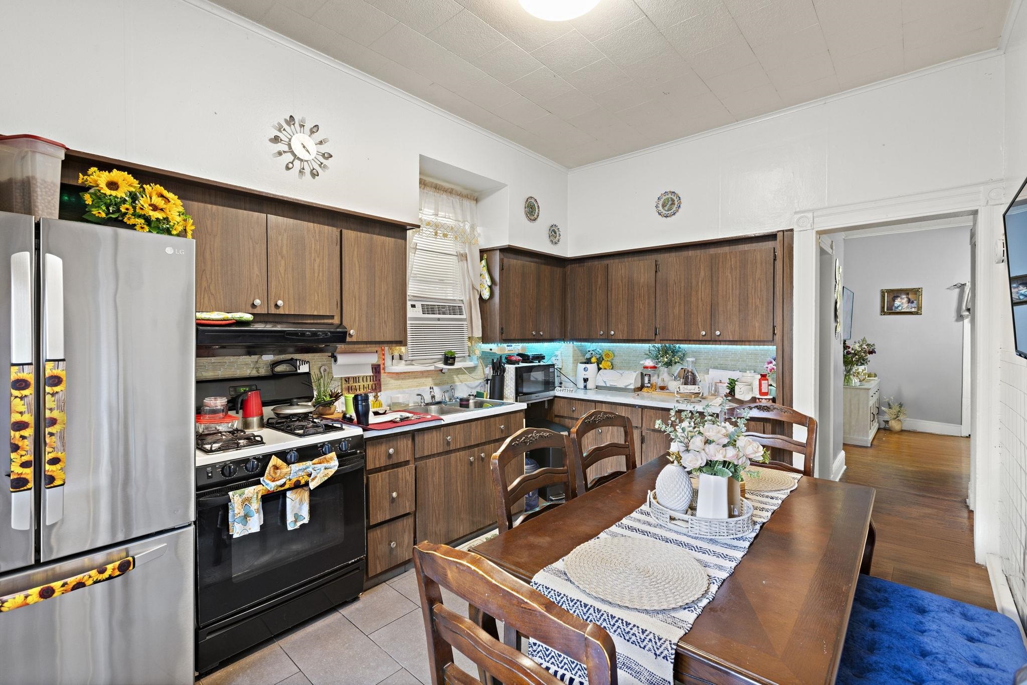 58 BOORAEM AVE