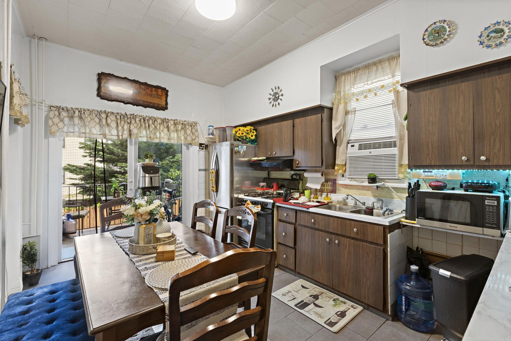 58 BOORAEM AVE