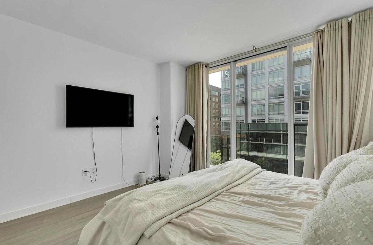 1200 AVENUE AT PORT IMPERIAL - Photo 3