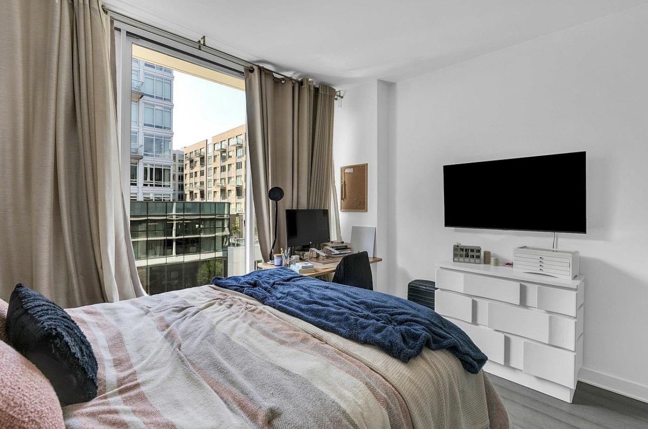 1200 AVENUE AT PORT IMPERIAL - Photo 5