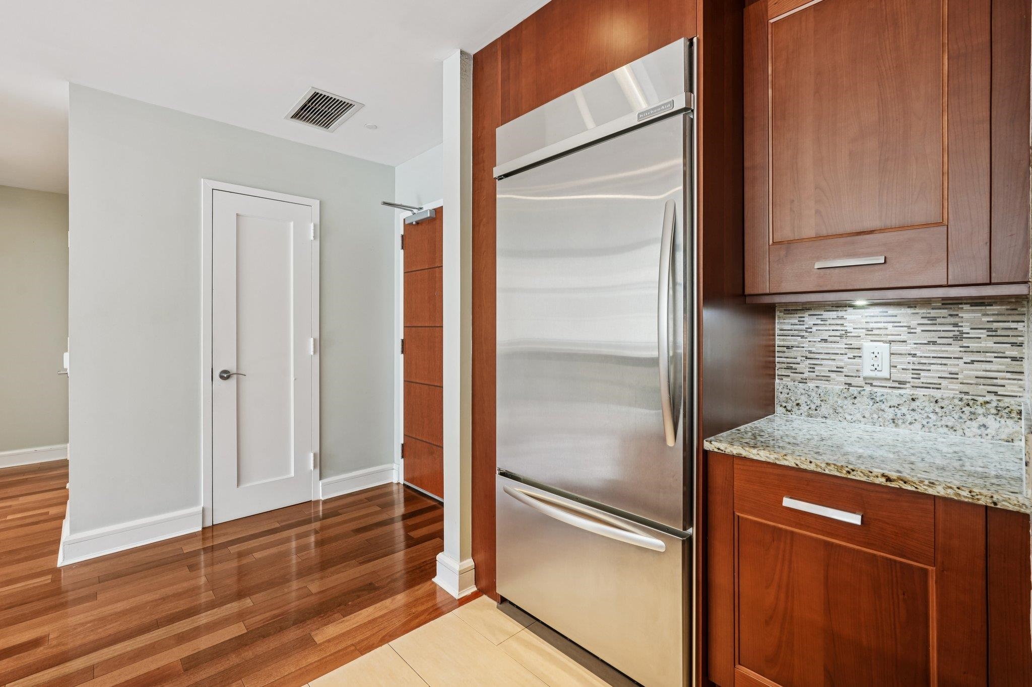 8100 RIVER RD - Photo 4