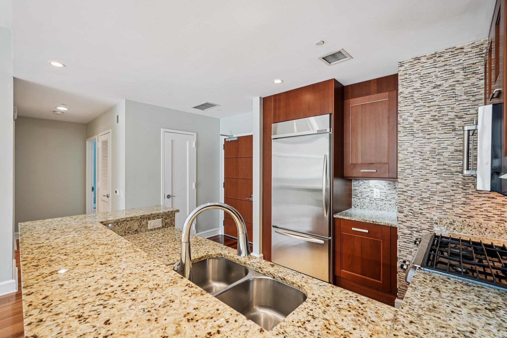 8100 RIVER RD - Photo 5