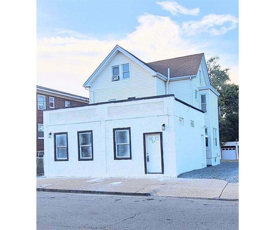 94 DODD ST - Photo 1