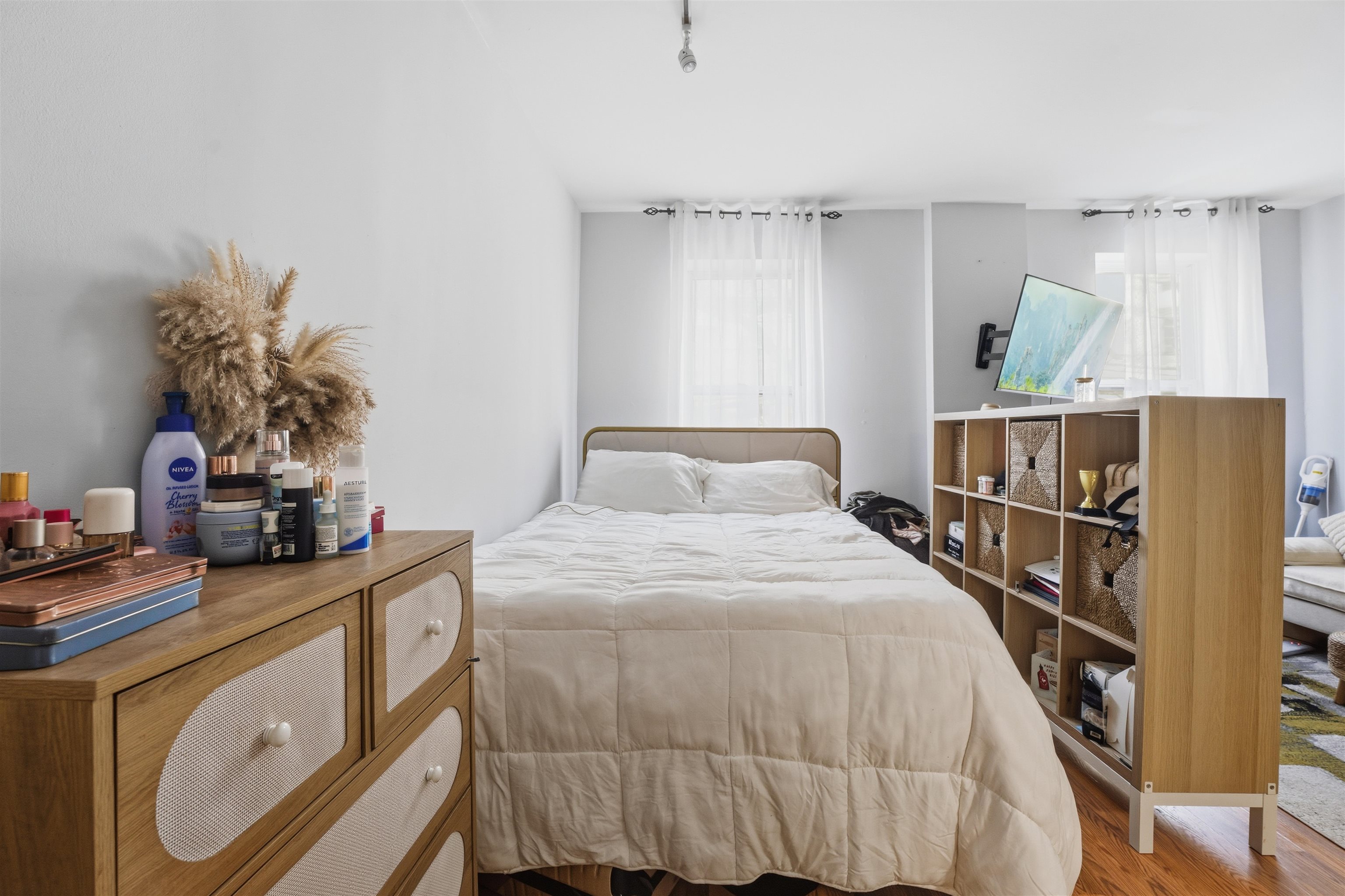 101 WILLOW AVE - Photo 5