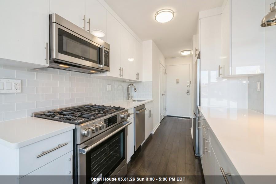 500 CENTRAL AVE - Photo 1
