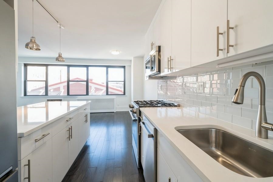 500 CENTRAL AVE - Photo 2