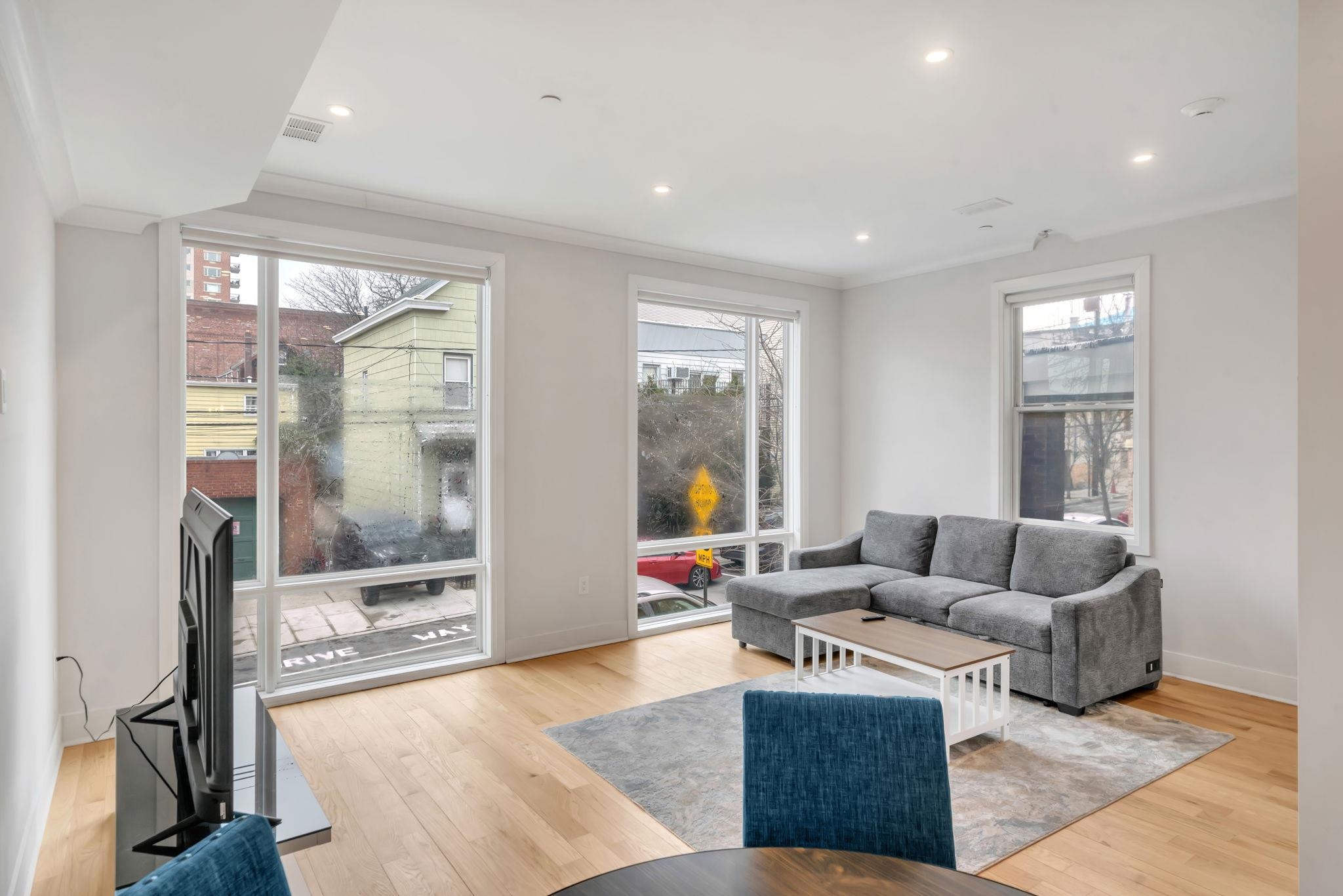 136 35TH ST - Photo 3