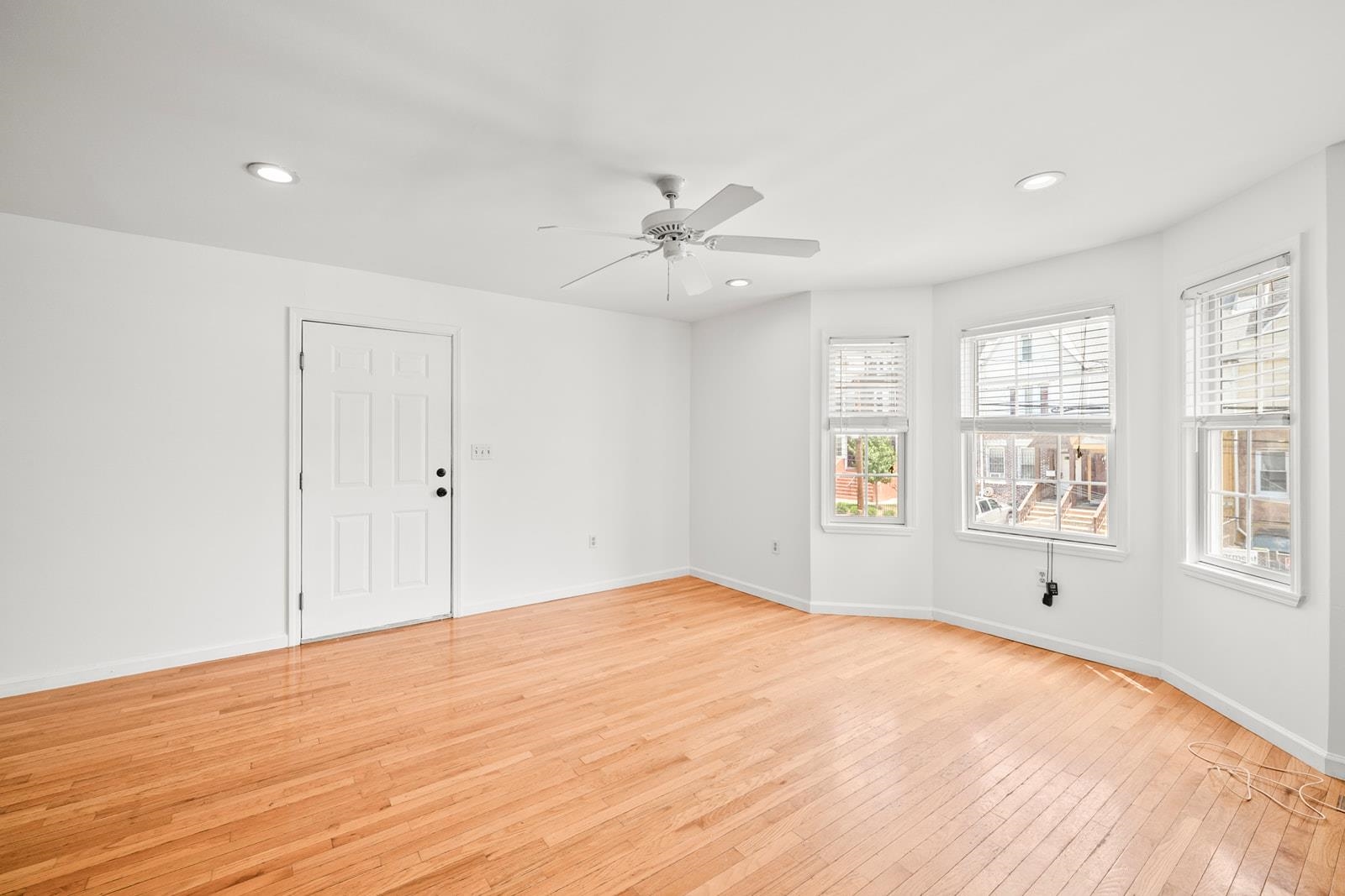 57 STORMS AVE - Photo 5