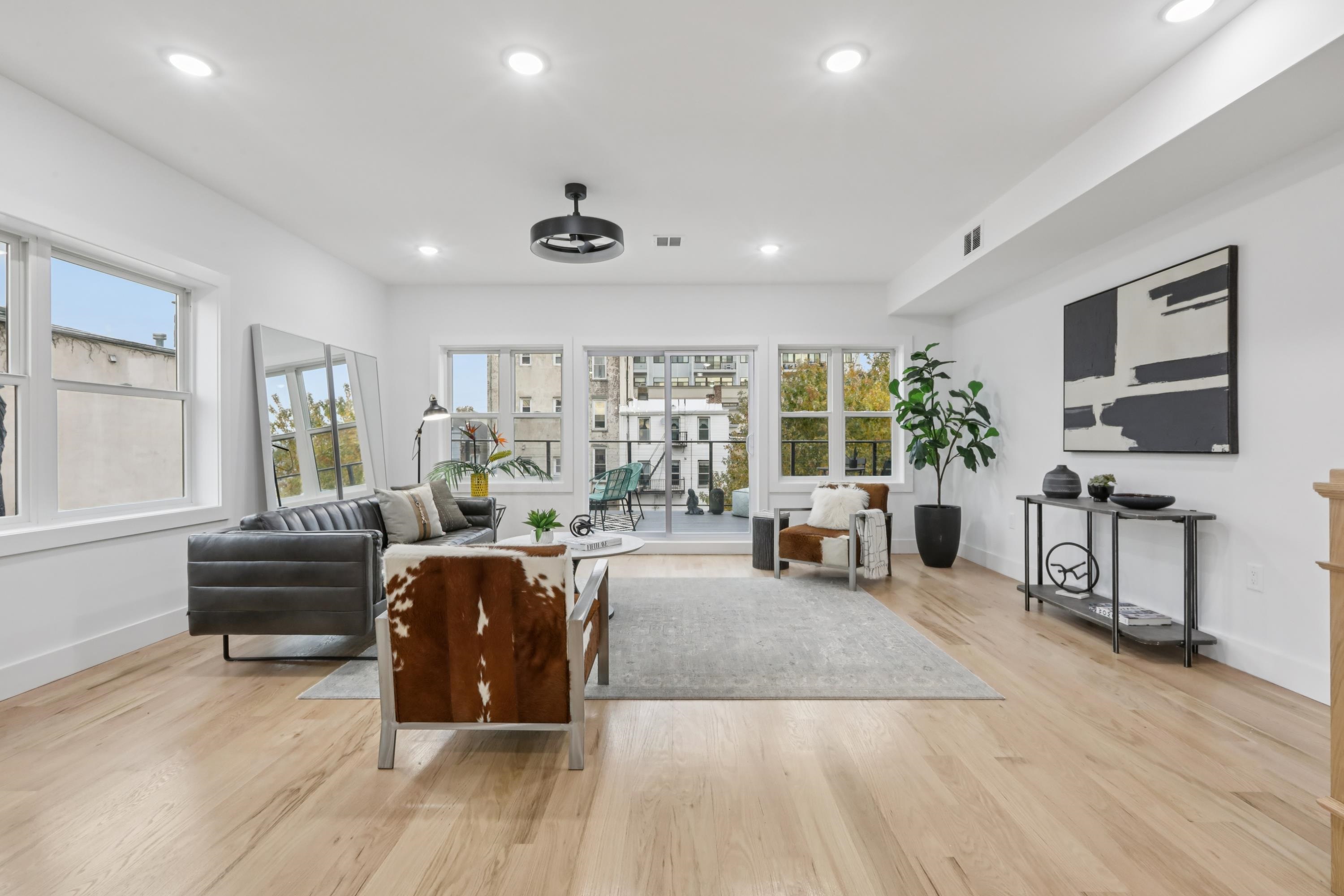 78 BEACON AVE - Photo 2