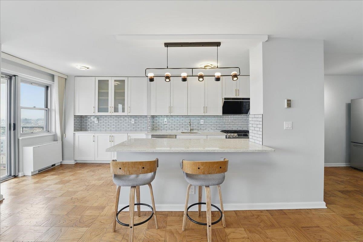 6600 BLVD EAST - Photo 4