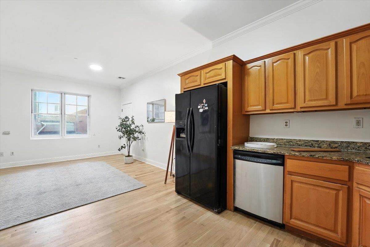 85 BROADWAY - Photo 3