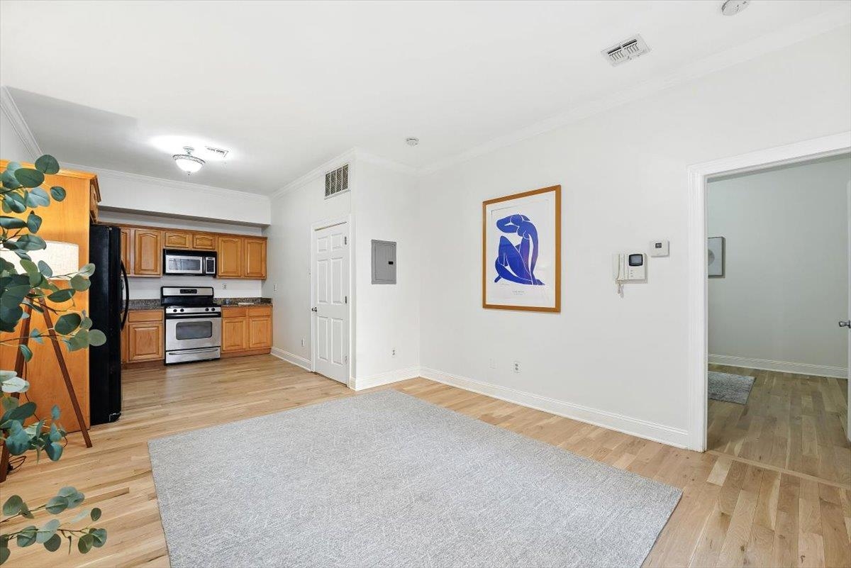 85 BROADWAY - Photo 4