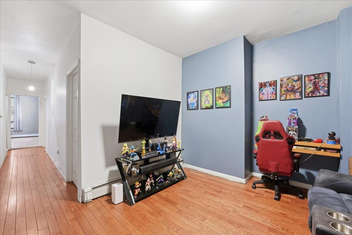 1612 WEST ST - Photo 5