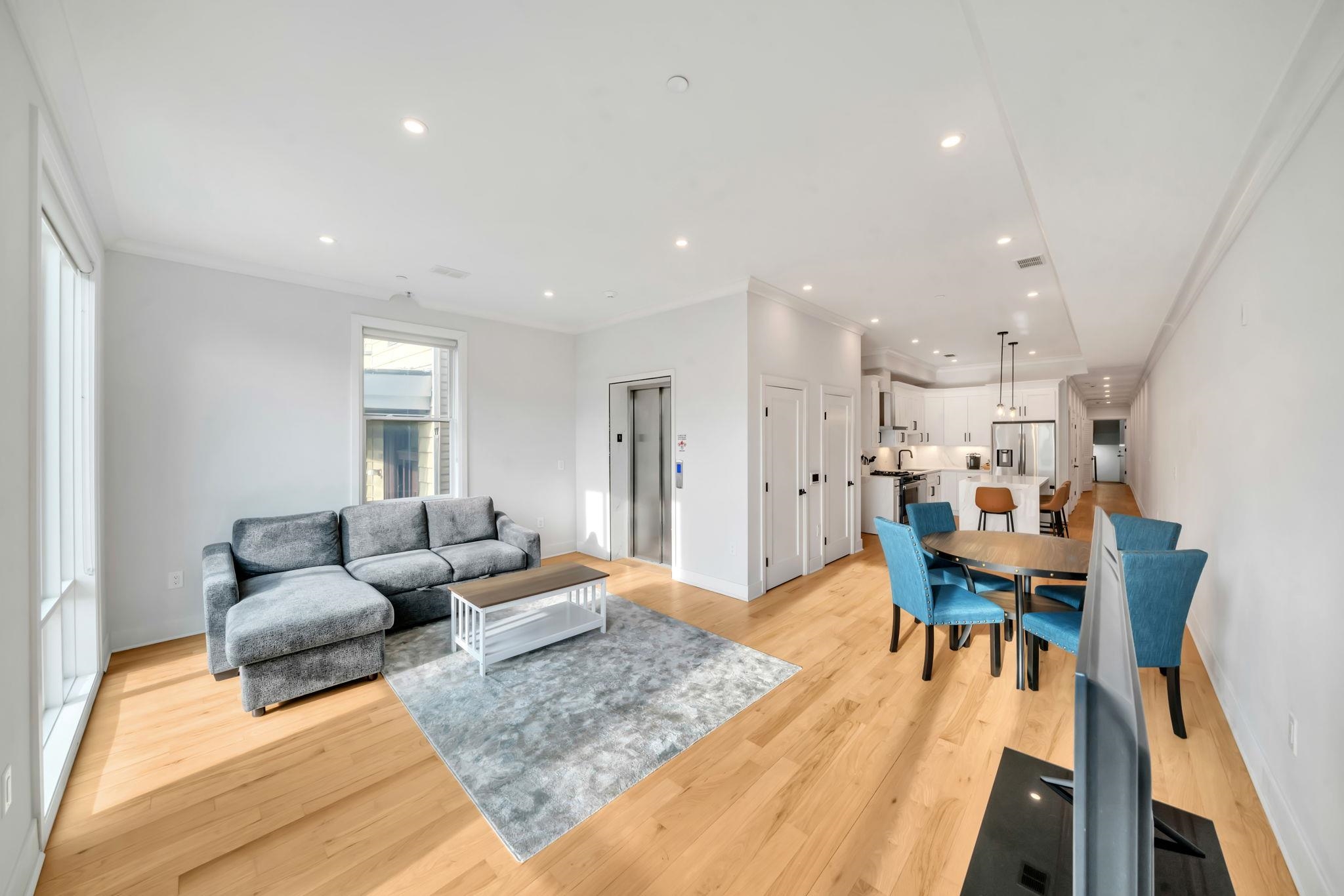 136 35TH ST - Photo 4