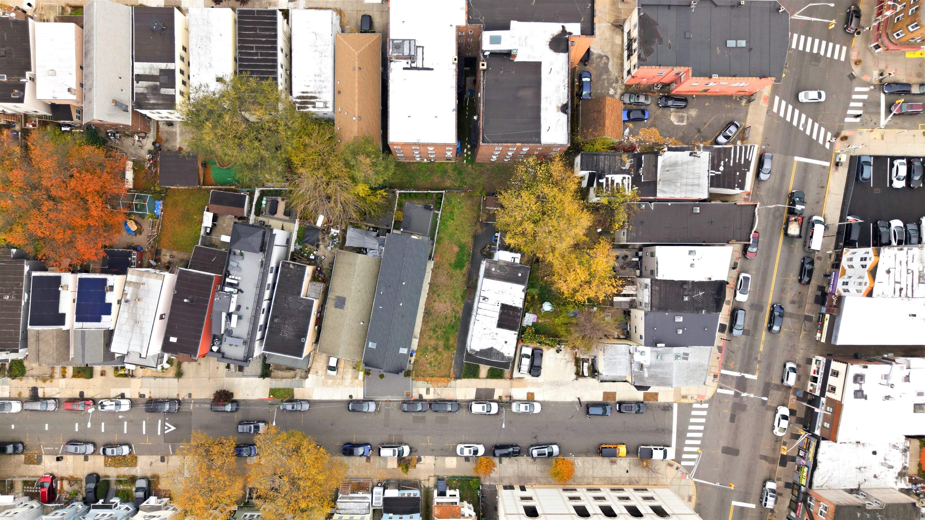 260 EGE AVE - Photo 5