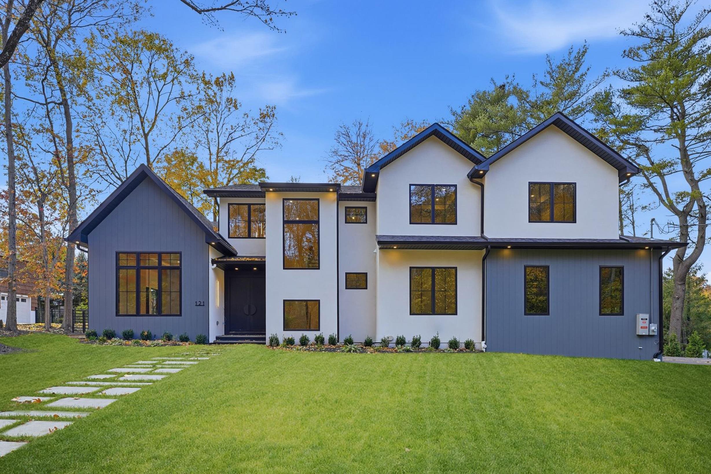 121 ENGLE ST - Photo 3