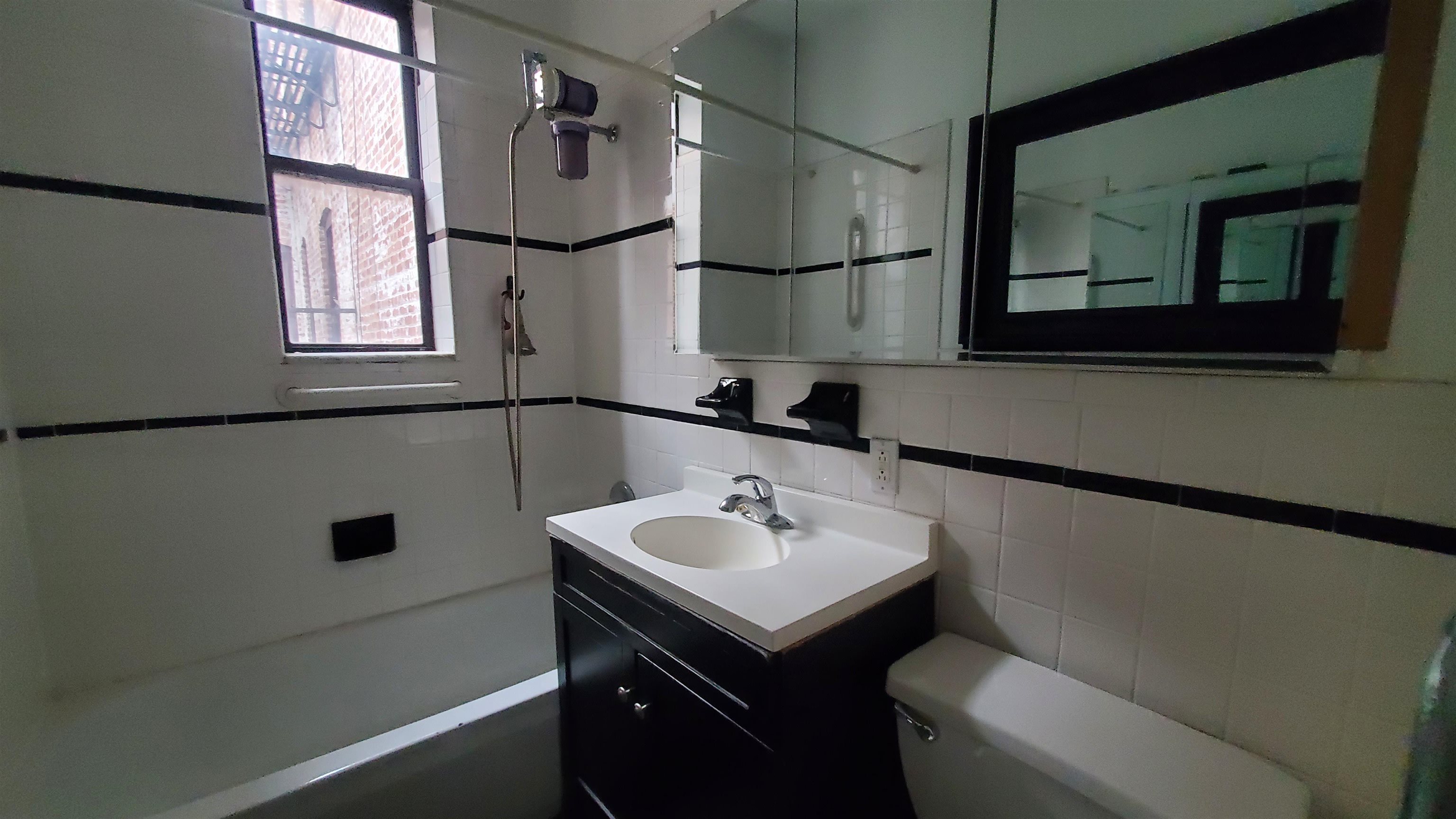 7111 PALISADE AVE - Photo 3