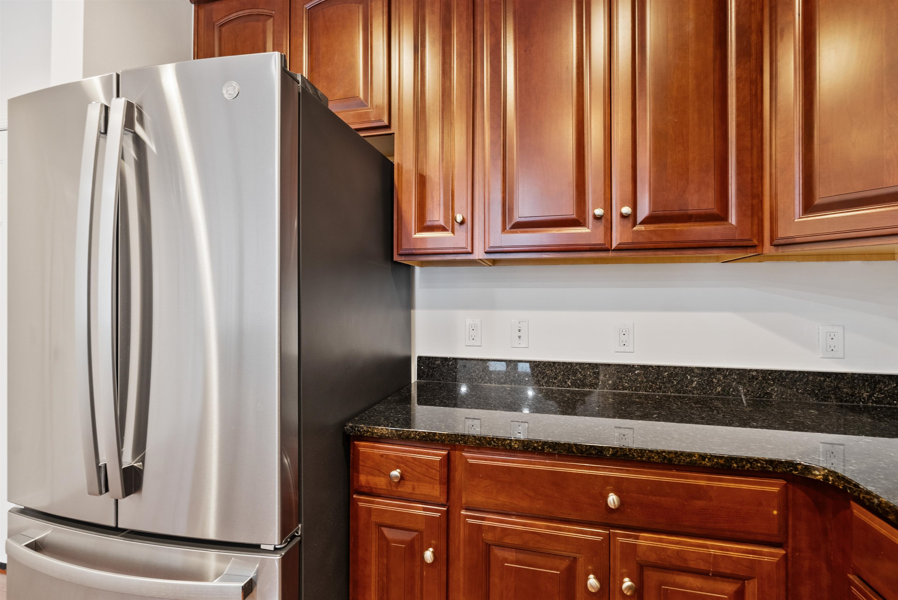 7400 RIVER RD - Photo 5