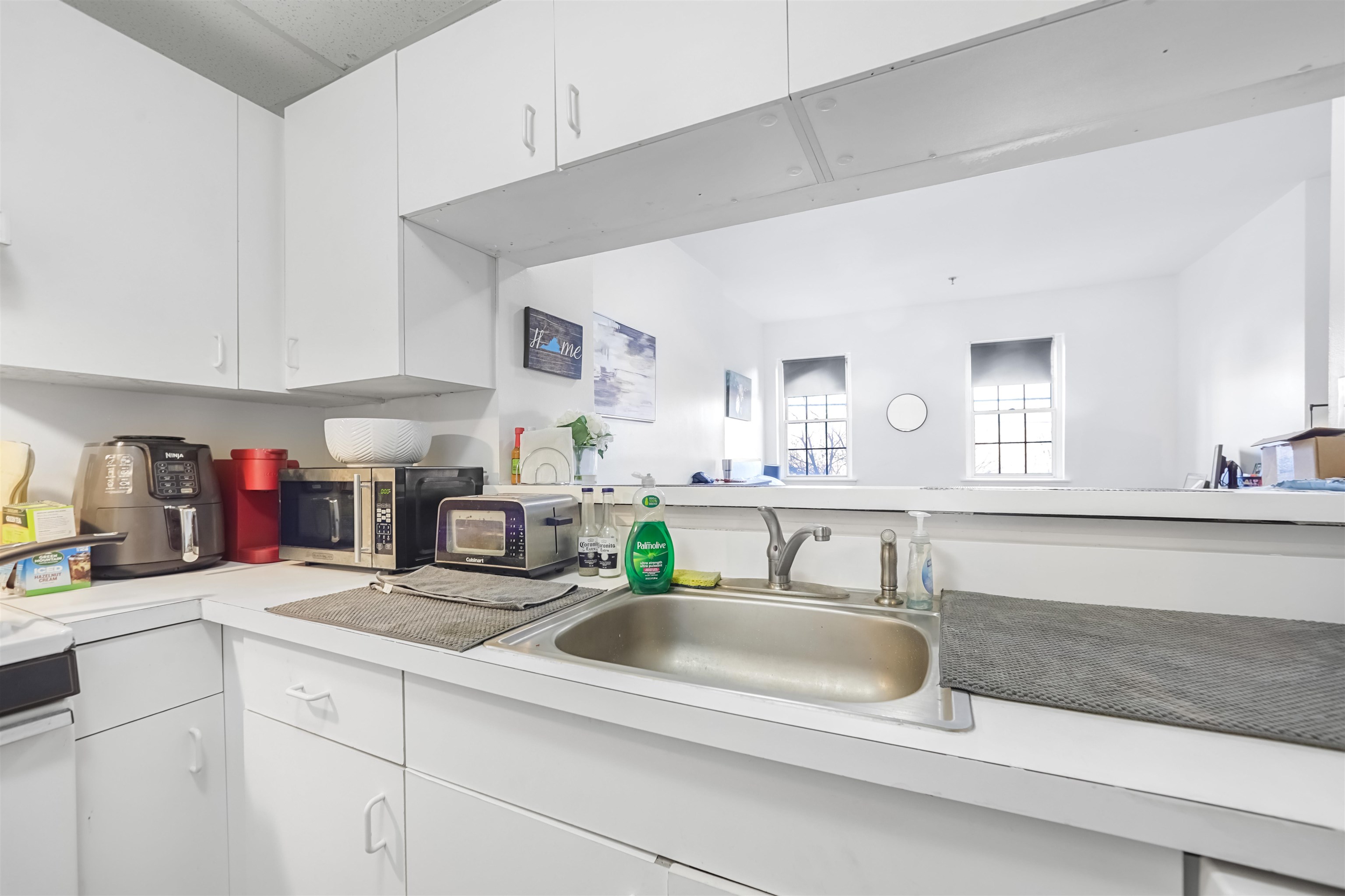 227 CHRISTOPHER COLUMBUS DR - Photo 3