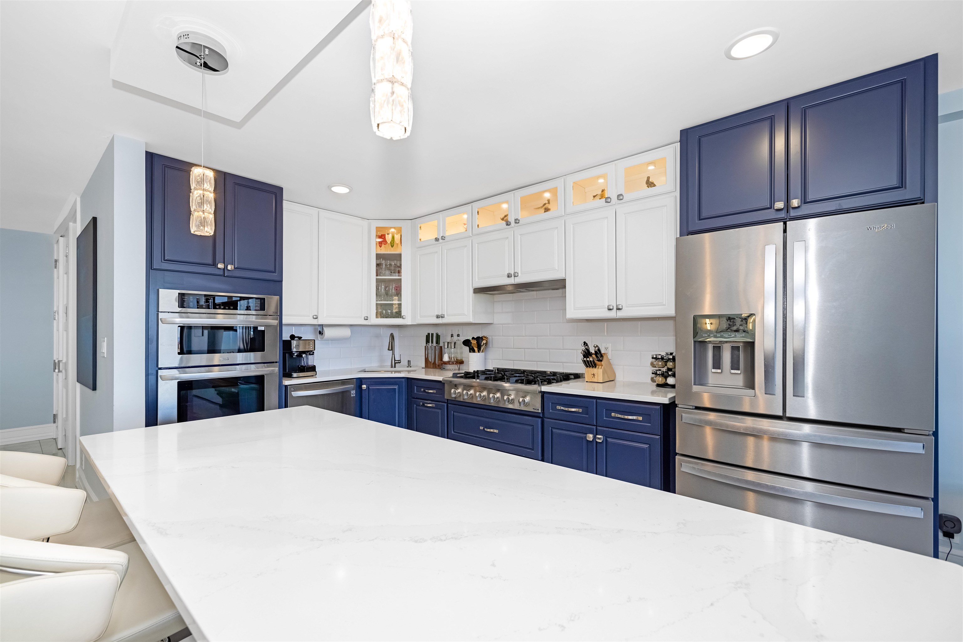 7002 BLVD EAST - Photo 3