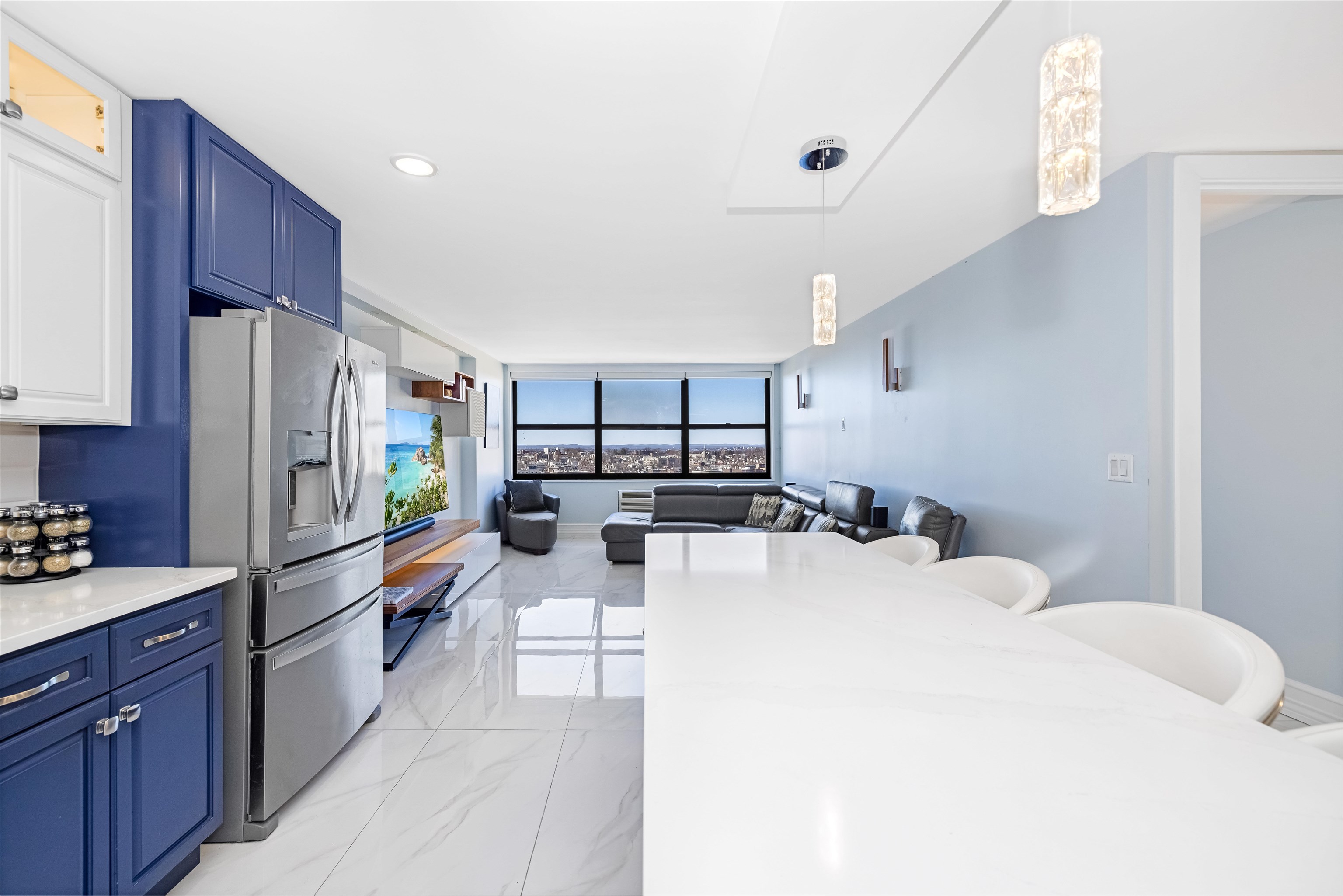 7002 BLVD EAST - Photo 4