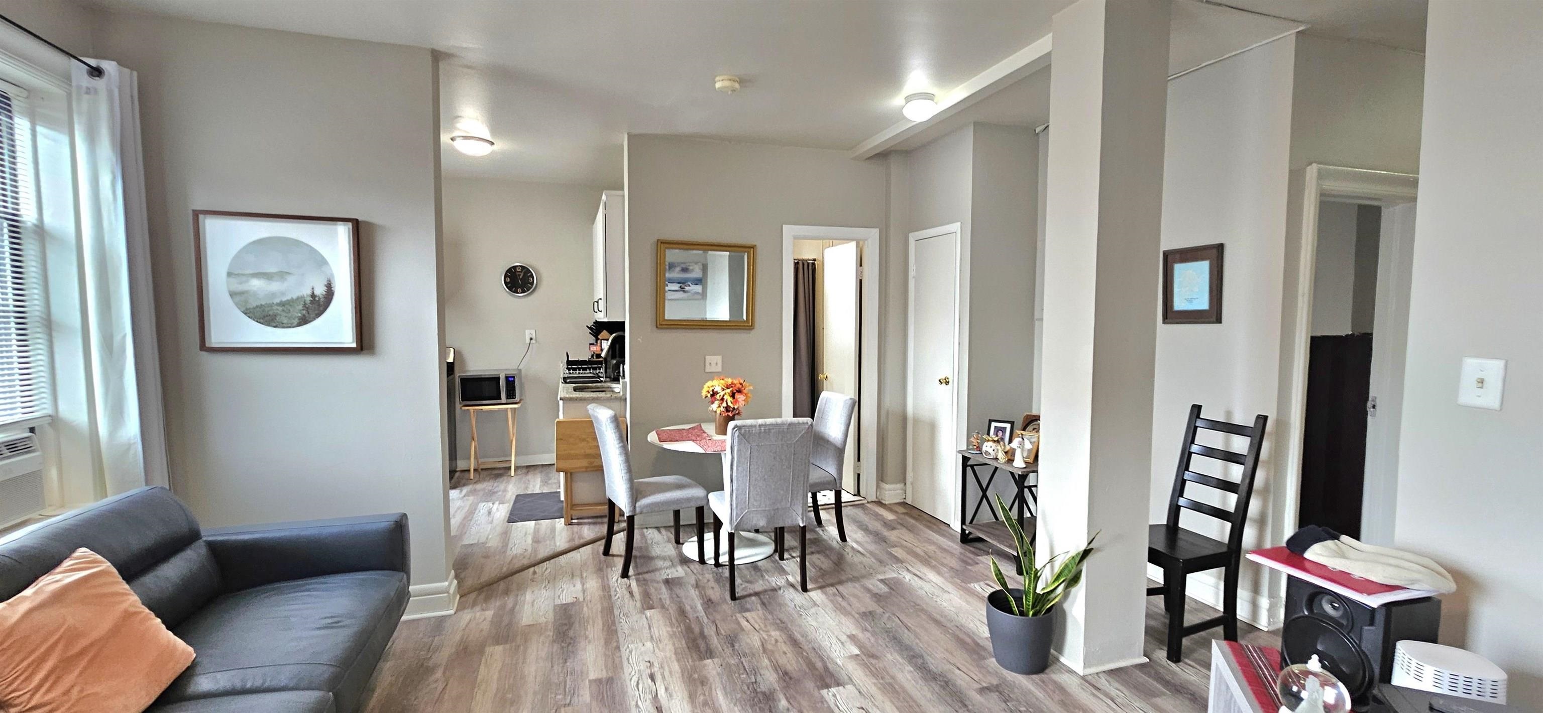 429 FAIRMOUNT AVE - Photo 3