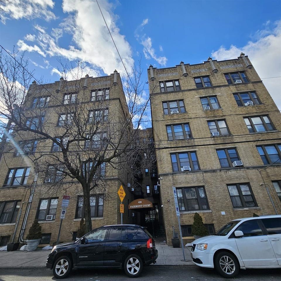 429 FAIRMOUNT AVE #508